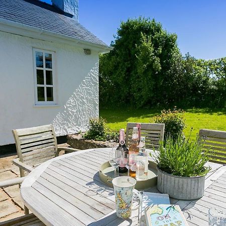 Villa Glan Gors Felin Llanrhyddlad Exterior foto
